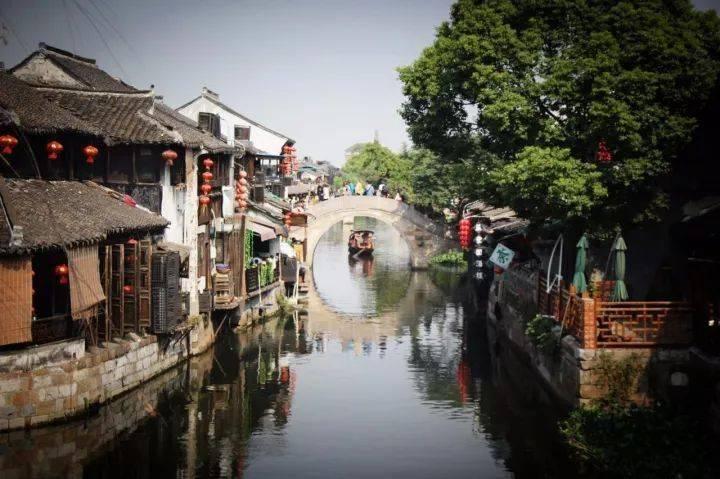 重庆高新区开展歌舞娱乐场所专项检查